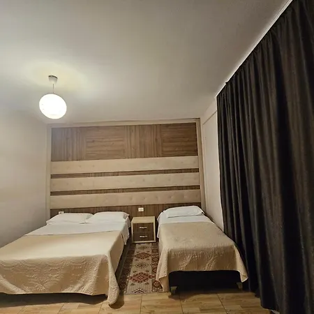 045 Hotel *