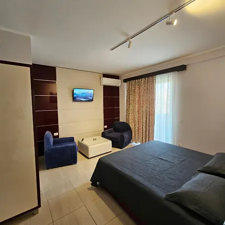 045 Hotel